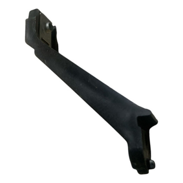 Suporte Guia Painel Central Direito Hyundai Hb20 2012 A 2019