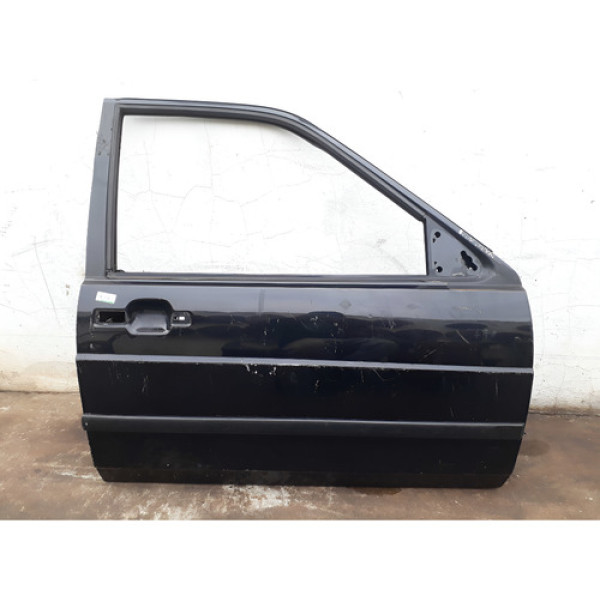Porta Dianteira Direita Volkswagen Santana Com Detalhe  Dianteira Direito Preto