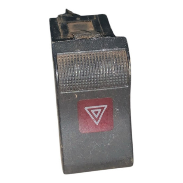 Botão Pisca Alerta Interruptor Quantu Vw Santana 1991 A 1998