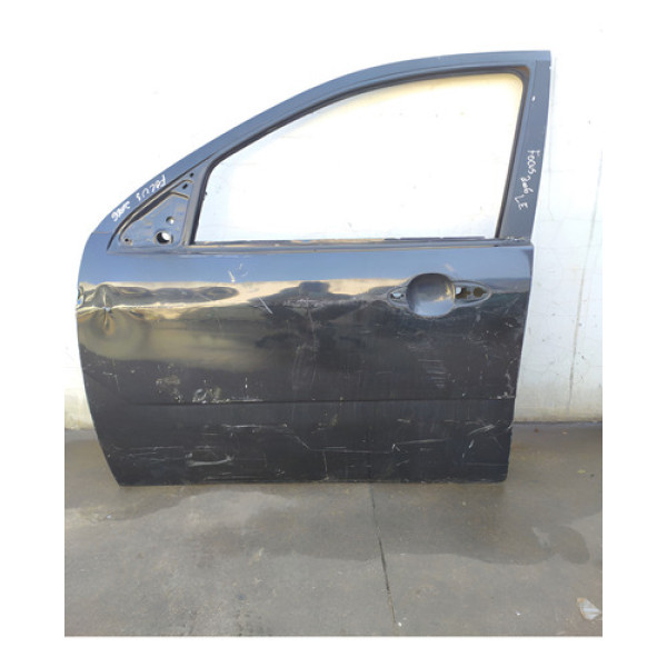 Porta Dianteira Esquerda Ford Focus 2006 Com Detalhe  Dianteira Esquerdo Preto
