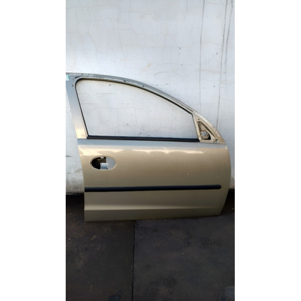 Porta D.d. Chevrolet Corsa Max Dianteira Direito Dourado